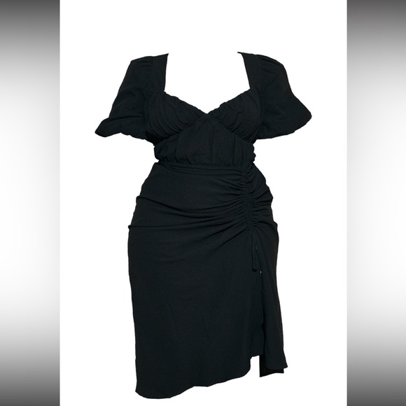 Plus Black Puff Sleeve Ruched Side Split Midi Dress from PrettyLittleThing - Picture 4 of 5